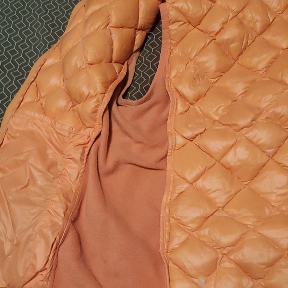 Women's small puffy vest - Picture 3 of 8
